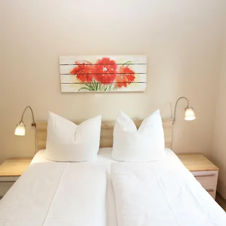 Apartment Strandlaeufer Whg 25 Mit Terrasse Baabe