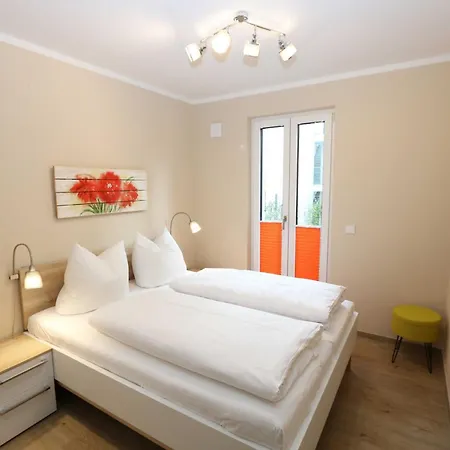 Strandlaeufer Whg 25 Mit Terrasse Apartment Baabe